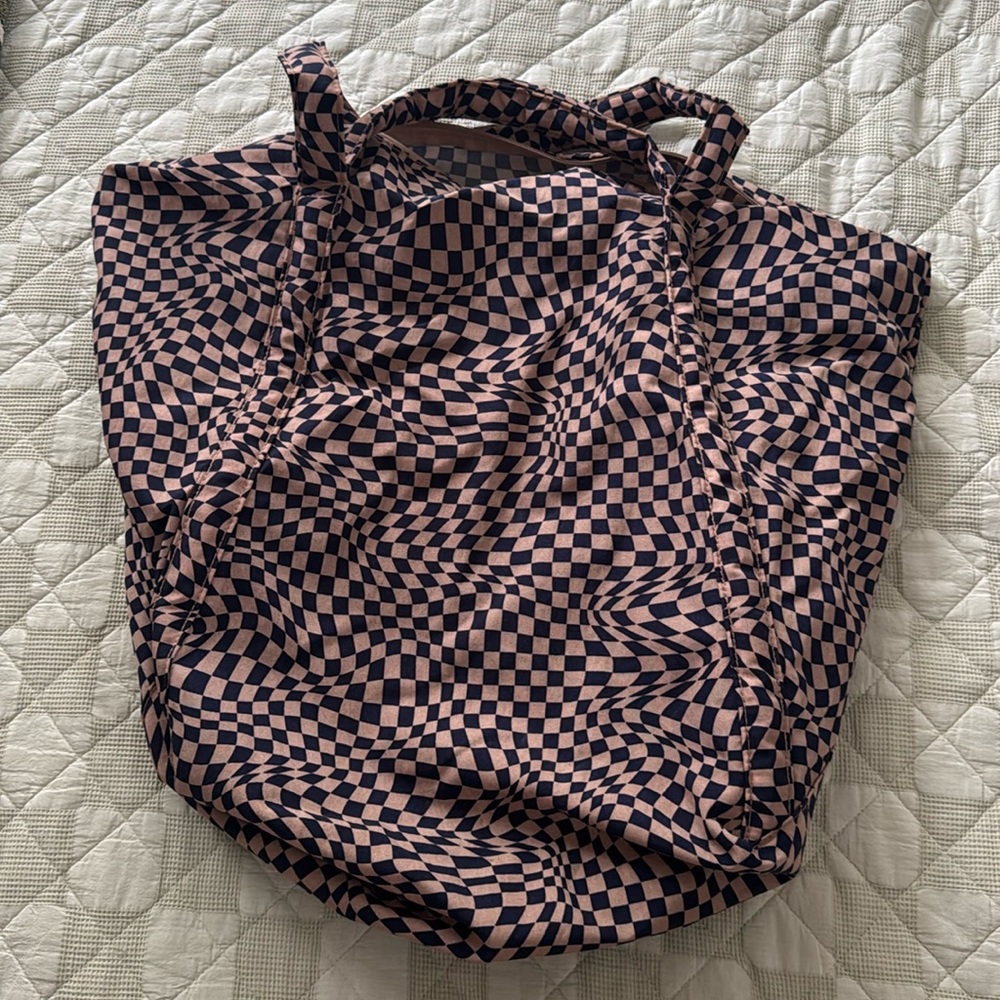 BAGGU Checkered Travel Cloud Bag